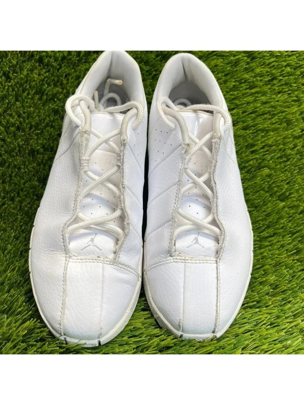 Nike Air Jordan TE 2 Low Boys Size 2Y White Athletic Basketball Shoes Sneakers